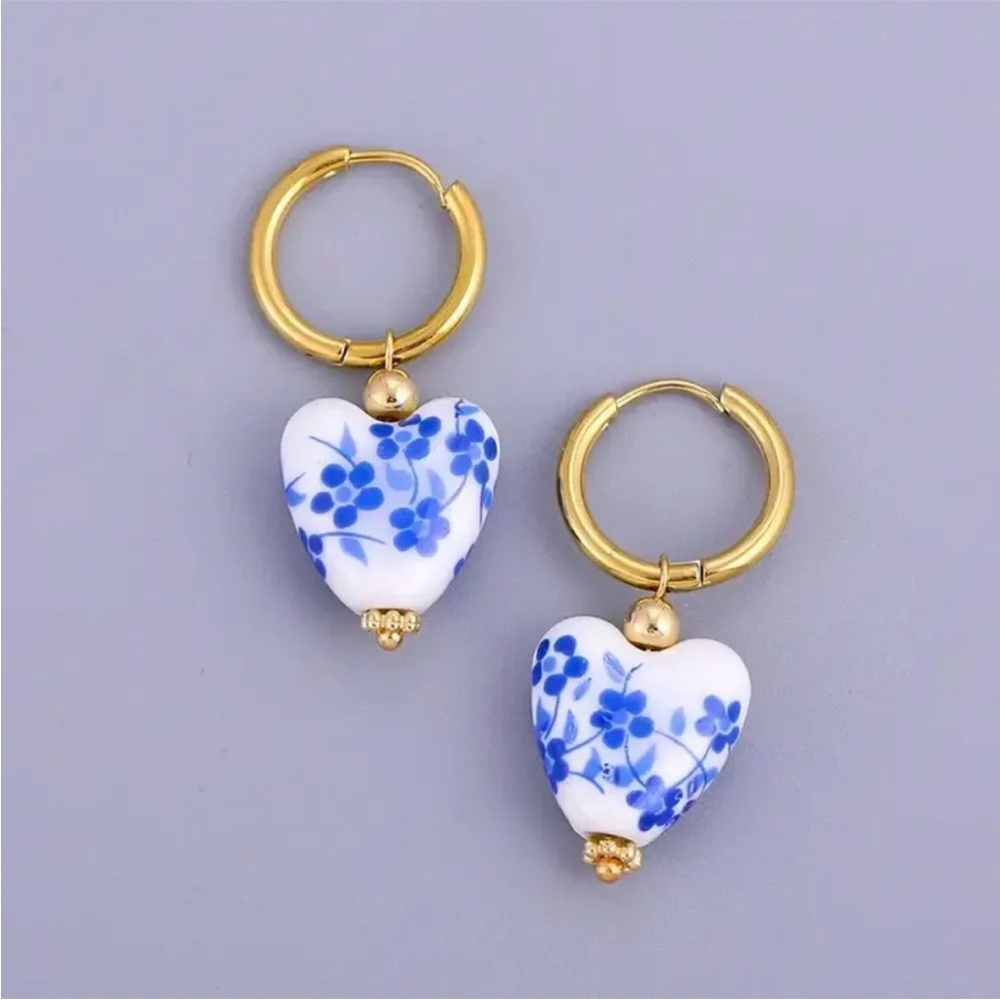 NEW Porcelain Portofino Heart Stainless Steel Pearl Toile Earrings